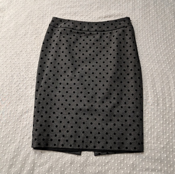 White House Black Market Dresses & Skirts - White House Black Market Polka Dot Skirt Size 8